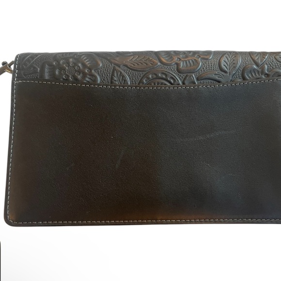 SOLD Coach Black Tea Rose Floral clutch holdover Crossbody - Picture 4 of 6